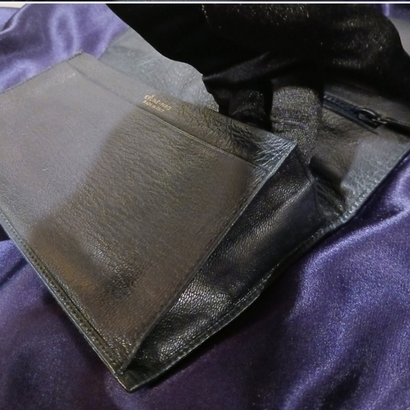 Vintage Celine Crossbody Leather Tri-fold Long Wallet on a Chain - Picture 13 of 15